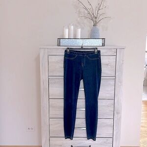 HUE - Jeggings - Jean Leggings - Medium Wash - Small